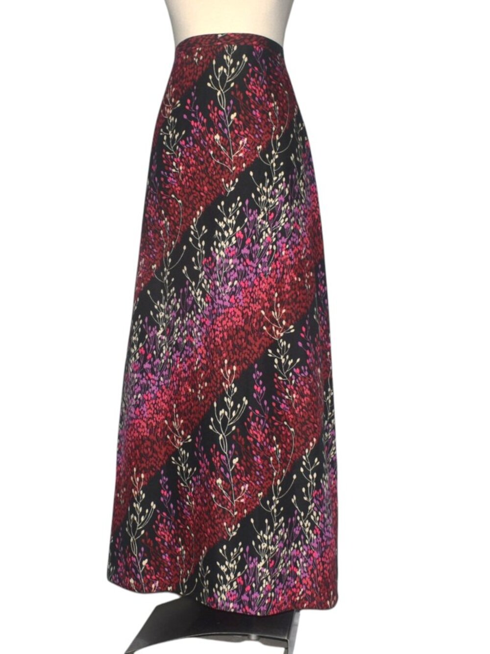 Vintage Made in Sweden 1980s Maxi Skirt Wild Flowers Floral Print A-Line M